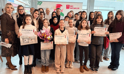 Çocuklar geleceğin robotik hayvanlarını resimledi