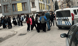 Eskişehir’de 12 yaşındaki çocuk okul çıkışında bıçaklandı