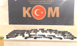 Eskişehir’de arızalı gösterilen araçtan cephanelik çıktı