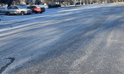 Eskişehir’de kar yağışı sonrası gizli buzlanma zor anlar yaşattı