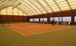Eskişehir’de Okul sporları tenis müsabakaları devam ediyor