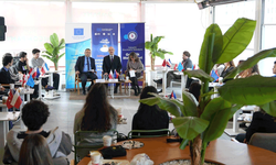 Gençler Avrupa gündemini büyükelçilere soruyor