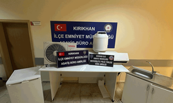 Hatay'da sahte plaka takan ehliyetsiz sürücüye 92 bin TL ceza