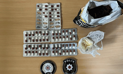 Kocaeli'de  3 kişinin üstünde 71 sentetik ecza hap ele geçirildi