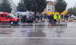 Kütahya’da refüje çıkan otomobilde 2 kişi yaralandı