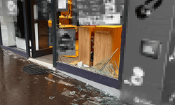 Nevşehir'de önce kaldırıma çıktı, sonra dükkana girdi