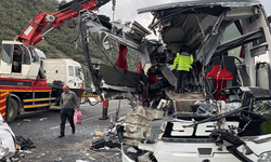 Osmaniye’de yolcu otobüsü tıra çarptı: 6 ölü, 11 yaralı