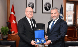 Rektör Adıgüzel akademisyenleri makamında ağırladı