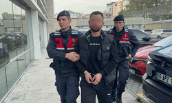 Samsun'da ailesini makasla tehdit ettiği iddia edilen şahıs tutuklandı