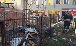 Samsun'da inşaat atıklarının alev alması paniğe yol açtı