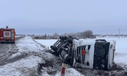 Şanlıurfa'da asit yüklü tanker devrildi: 1 yaralı