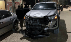 Şanlıurfa’da pikap ile motosiklet çarpıştı:2 ağır yaralı