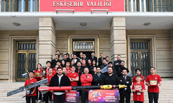 TEKNOFEST’te Eskişehir damgası: Şampiyon öğrenciler Vali Aksoy’u ziyaret etti