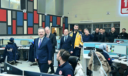 Vali Aksoy, 12 Acil Çağrı Merkezi personelinin yeni yılını kutladı