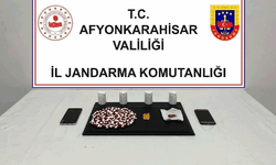 Afyon'da jandarmadan zehir baskını: 3 gözaltı