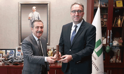 Altıntaş: "Ahmet başkanın belediyecilik anlayışını örnek alıyoruz"