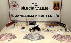 Bilecik'te operasyon: zehirli madde ve silah ele geçirildi