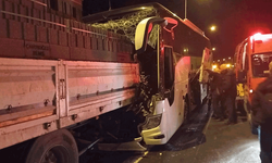 Düzce'de otobüs ile tırın karıştığı kazada 1 kişi öldü, 3 kişi yaralandı