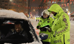 Elazığ'da yeni yılın ilk saatlerinde polis ekiplerinden denetim