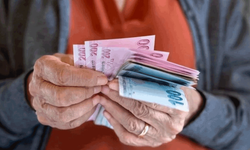En düşük emekli aylığı 20 bin lira oldu