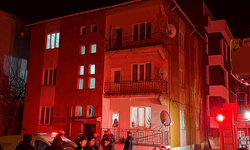 Eskişehir'de bunalıma giren genç evi yakmaya çalıştı