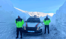 Hakkari'de jandarmadan sürücülere hayati uyarılar