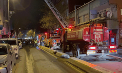 İstanbul'da 4 katlı iş yerinde yangın
