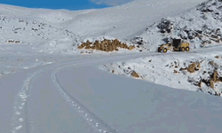 Kars’ta 130 köy yolu ulaşıma kapandı