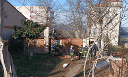 Kocaeli'de gecekonduda çıkan yangın büyümeden söndürüldü