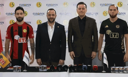 Eskişehirspor'dan santrfor ve kanat transferi