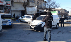 Malatya'da kalp krizi geçiren sürücünün kaza anı kamerada