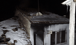 Malatya'da müstakil evde yangın: Mahsur kalan kadın kurtarıldı