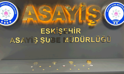 Sahte polislerin dolandırıcılık girişimini gerçek polisler bozdu