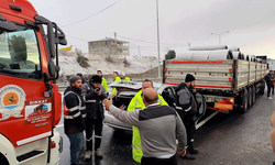 Samsun'da yolcu midibüsü kazazede aileye çarpt