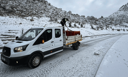 Sivrihisar Belediyesi karla mücadele çalışmalarını aralıksız sürdürüyor