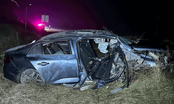 Uşak'ta otomobil şarampole devrilip takla attı: 1 ölü, 3 yaralı