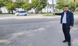 Adana'da bir bulvarda sürekli kaza olmasına esnaf isyan etti