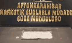 Afyon’da aracın torpido kısmına zulalanmış uyuşturucu madde ele geçirildi