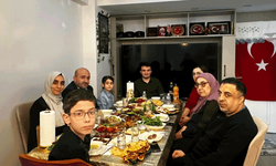 AK Parti İl Başkanı Albayrak orucunu şehit ailesiyle açtı