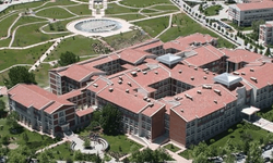 Anadolu Üniversitesi'ne eğitime katkı ödülü