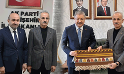Bakan Uraloğlu'ndan Eskişehir Valiliği ve AK Parti'ye ziyaret