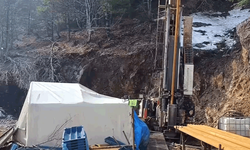 Hatay'da üzerine kaya düşen işçi öldü