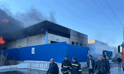 İzmir'de geri dönüşüm fabrikasında yangın