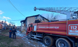 Kütahya'da çatı yangını: Maddi hasar oluştu