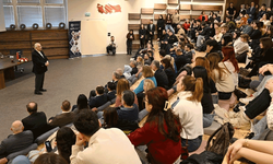 Ali Saydam, Anadolu Üniversitesi’nde öğrencilerle buluştu