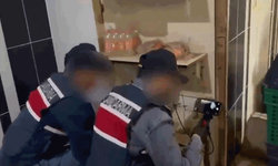 Adana'da gizli depoda 558 litre sahte içki ele geçirildi