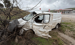 Adıyaman’da midibüs şarampole girdi: 1 yaralı
