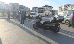 Antalya'da motosiklet ile otomobil çarpıştı: 2 yaralı