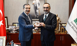 Avrupa Yönetişim Mükemmelliği Markası ödülü Başkan Ataç’a takdim edildi