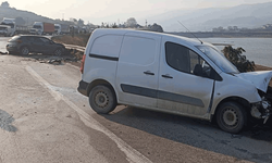 Bilecik’te iki otomobil çarpıştı, 1 kişi hastaneye kaldırıldı